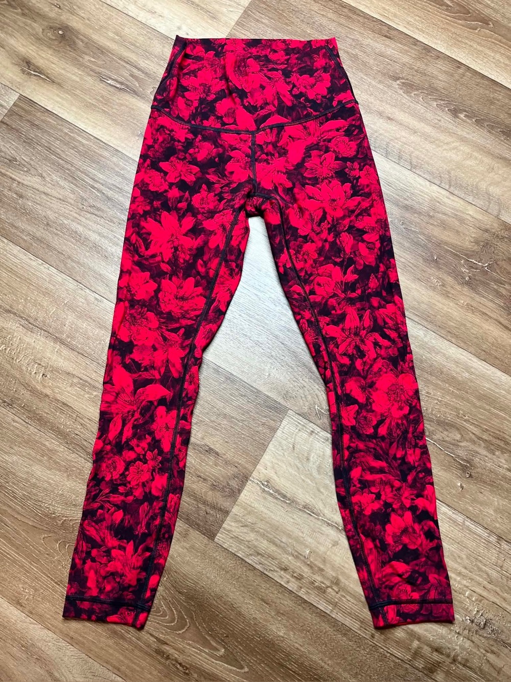 Lululemon Wunder Under High-Rise Floral Leggings in Scarlet Red Size 4